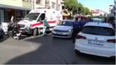 MALTEPE'DE ÇATIYI ONARIRKEN 4'ÜNCÜ KATTAN DÜŞEN KİŞİ AĞIR YARALANDI MALTEPE'DE ÇATIYI ONARIRKEN 4'ÜNCÜ KATTAN DÜŞEN KİŞİ AĞIR YARALANDI