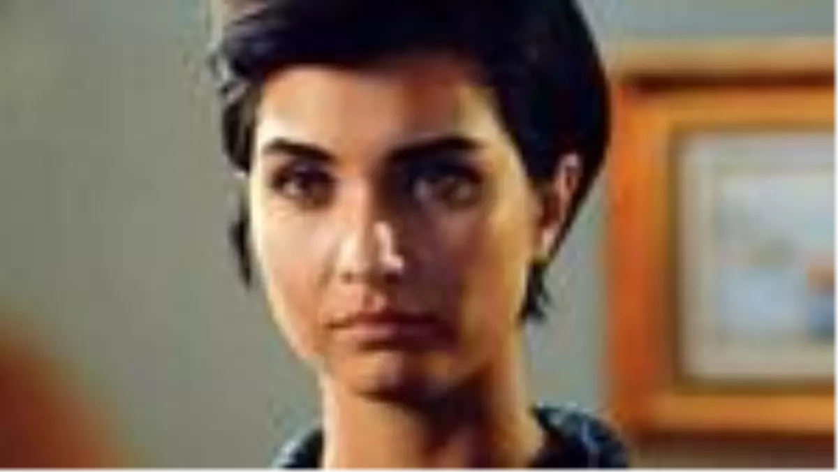 Tuba Büyüküstün'ü çıldırtan iddia