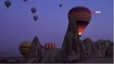 Kapadokya'da balonlar gökyüzü ile yeniden buluşuyor Kapadokya'da balonlar gökyüzü ile yeniden buluşuyor