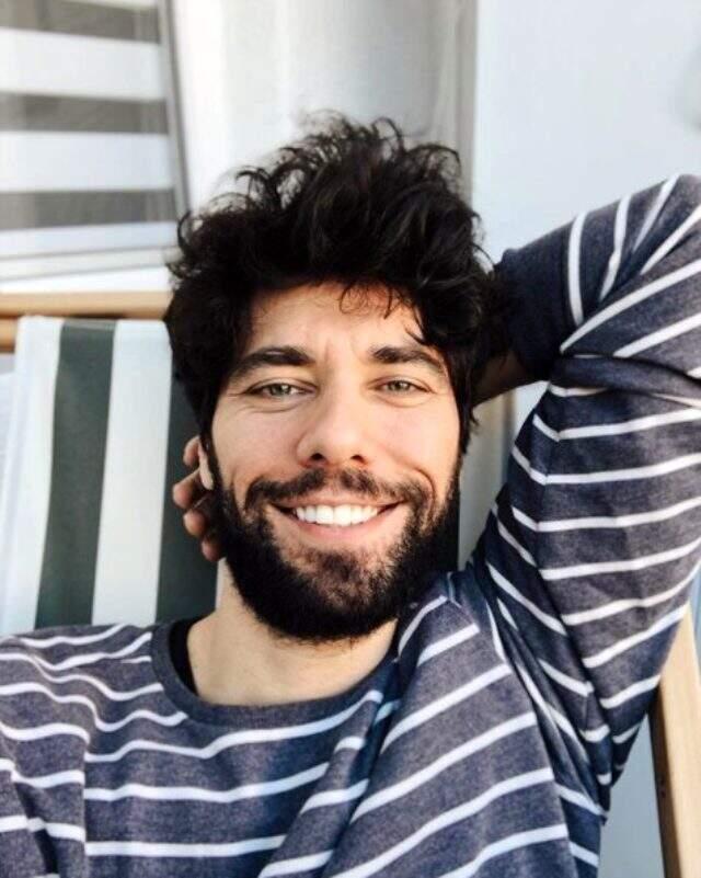 Serhat Parıl kimdir? Serhat Parıl nereli, kaç yaşında? Serhat Parıl boyu Serhat Parıl kimdir? Serhat Parıl nereli, kaç yaşında? Serhat Parıl boyu