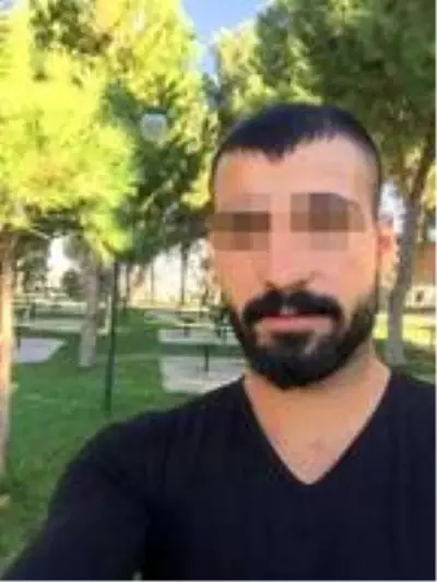 Arkadaşlar arasındaki tartışma büyüyünce kan döküldü: 1 ölü Arkadaşlar arasındaki tartışma büyüyünce kan döküldü: 1 ölü