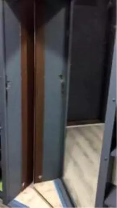 Son Dakika | Dernek lokalindeki gizli odada kumar oynarken yakalandılar Son Dakika | Dernek lokalindeki gizli odada kumar oynarken yakalandılar