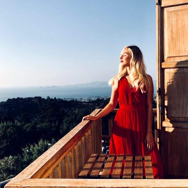 Ecenaz Üçer kimdir? Ecenaz Üçer kaç yaşında, nereli? Ecenaz Üçer mesleği ne? Ecenaz Üçer Instagram hesabı var mı?