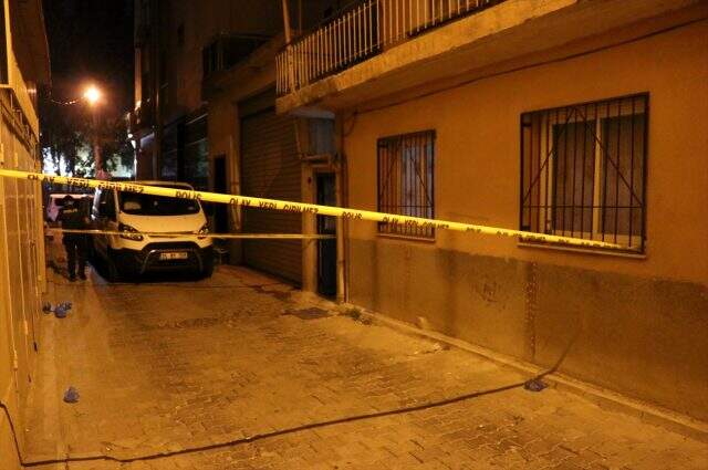 İzmir'de vücudundan cam kesileri olan kadın ölü bulundu