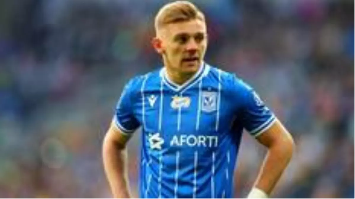 Kamil Jozwiak kimdir? Kamil Jozwiak kaç yaşında nereli? Kamil Jozwiak hangi pozisyonda oynuyor? Kamil Jozwiakhangi takımlarda oynadı?