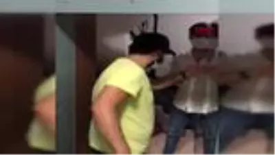 Marmaris'te dernek lokali baskınında gizli odada kumar oynatıldığı tespit edildi Marmaris'te dernek lokali baskınında gizli odada kumar oynatıldığı tespit edildi