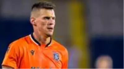 Medipol Başakşehir, Martin Skrtel ile 1 yıllık sözleşme yeniledi Medipol Başakşehir, Martin Skrtel ile 1 yıllık sözleşme yeniledi