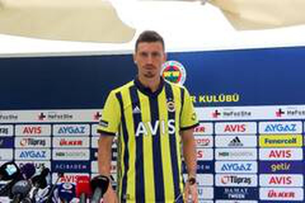 Mert Hakan transfer sürecini anlattı: Yaşanan olaylar Fenerbahçe ile beni birbirimize bağladı