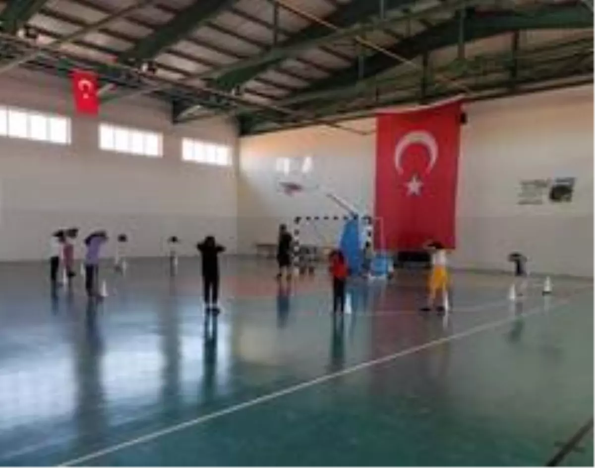 Çınar Kaymakamı Büyüknalçacı sporcularla buluştu