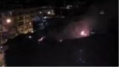 Son dakika haberi | İzmir'de çatısında yangın çıkan binada hasar oluştu