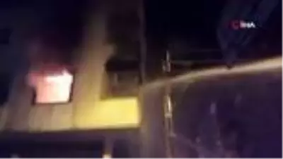 Son dakika haberi! Şanlıurfa'da bir ev alevlere teslim oldu Son dakika haberi! Şanlıurfa'da bir ev alevlere teslim oldu