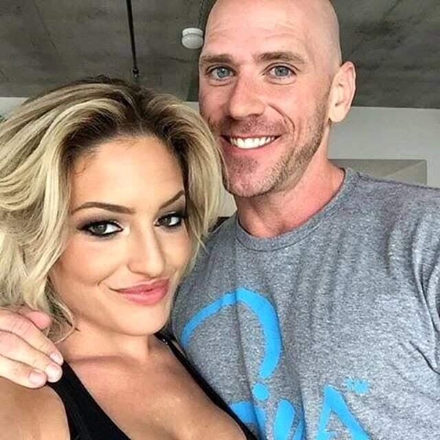 Yetişkin film yıldızı Johnny Sins, en çok beğendiği Türkçe şarkıyı