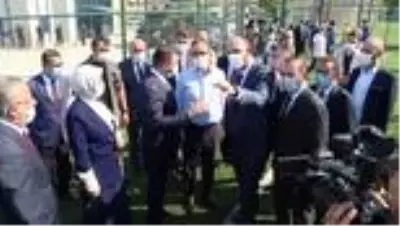 Son dakika! Bakan Kasapoğlu, gençlerle bir araya geldi Son dakika! Bakan Kasapoğlu, gençlerle bir araya geldi