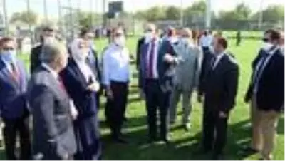 Son dakika! Bakan Kasapoğlu, gençlerle bir araya geldi Son dakika! Bakan Kasapoğlu, gençlerle bir araya geldi
