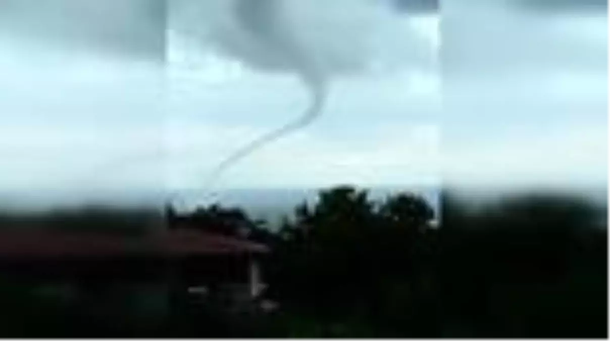 Denizde hortum meydana geldi