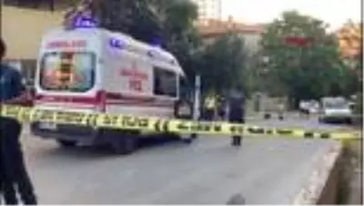 Son dakika haber... KARTAL'DA KÖPEĞE ÇARPMAMAK İÇİN MANEVRA YAPAN MOTOSİKLET KAZA YAPTI: 1 ÖLÜ, 1 YARALI Son dakika haber... KARTAL'DA KÖPEĞE ÇARPMAMAK İÇİN MANEVRA YAPAN MOTOSİKLET KAZA YAPTI: 1 ÖLÜ, 1 YARALI