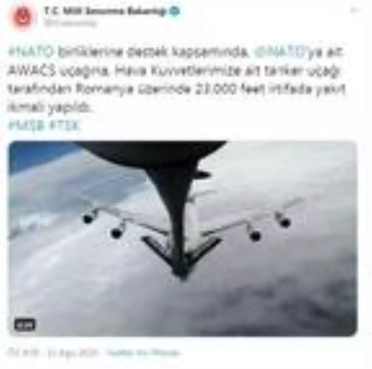 NATO uçağına yakıt ikmali