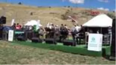 Bitlis'te, Malazgirt Zaferi'nin 949'uncu yıl dönümü etkinlikleri başladı Bitlis'te, Malazgirt Zaferi'nin 949'uncu yıl dönümü etkinlikleri başladı