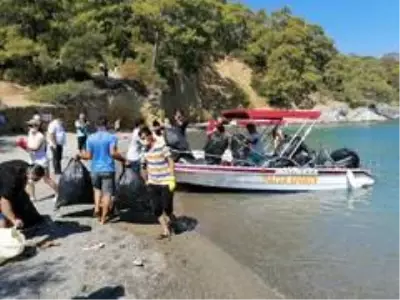 Fethiye'de 2 ton çöp toplandı Fethiye'de 2 ton çöp toplandı