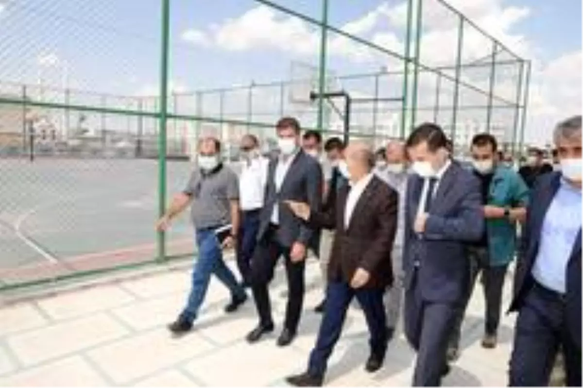 Mardin Valisi Demirtaş Nusaybin'de incelemelerde bulundu