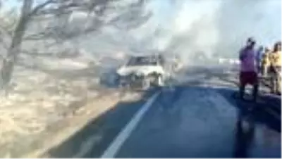 Son dakika haberi | Seferihisar'da otluk alanda çıkan yangında yaklaşık 50 araç yandı