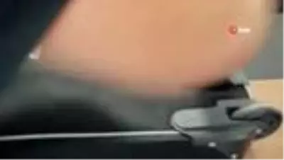 Valizin içerisine sakladığı 189 gram 'Afyon Sakızı' ile yakalandı Valizin içerisine sakladığı 189 gram 'Afyon Sakızı' ile yakalandı