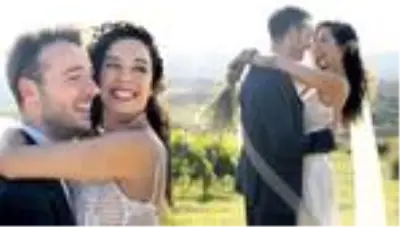 Azra Akın: Sen iste canım senin olsun… Azra Akın: Sen iste canım senin olsun…
