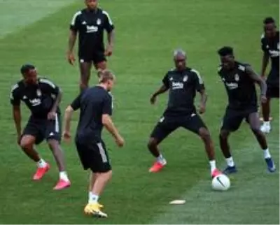 Beşiktaş, PAOK hazırlıklarını tamamladı Beşiktaş, PAOK hazırlıklarını tamamladı