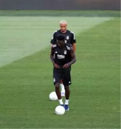 Beşiktaş, PAOK hazırlıklarını tamamladı Beşiktaş, PAOK hazırlıklarını tamamladı
