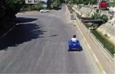 Oto aksesuarcısı bu sefer de koltuktan motosiklet yaptı