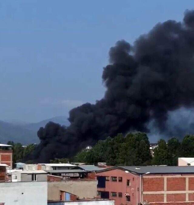 Bursa'da geri dönüşüm tesisinde büyük yangın