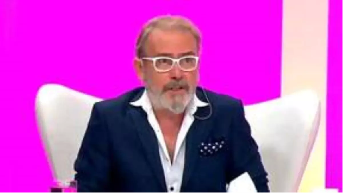 Doya Doya Moda sunucusu kimdir? Doya Doya Moda sunucusu Uğurkan Erez kaç yaşında, nereli? Uğurkan Erez hayatı ve biyografisi!