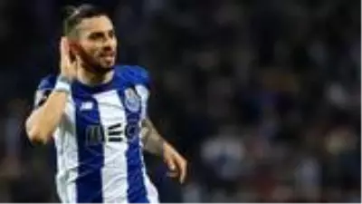 Eski Galatasaraylı futbolcu Alex Telles: Porto'da kalacağım Eski Galatasaraylı futbolcu Alex Telles: Porto'da kalacağım