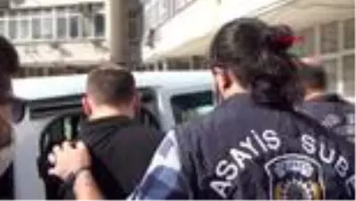 Son dakika haber... FİRARİ FETÖ ŞÜPHELİSİ ERHAN AKKUŞ ADLİYEYE SEVK EDİLDİ