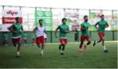 Karşıyaka harıl harıl çalışıyor Karşıyaka harıl harıl çalışıyor