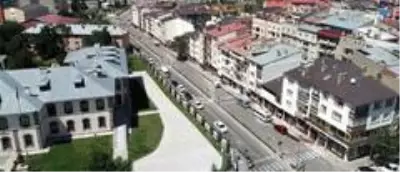 Kongre Caddesi Büyükşehir'le güzelleşti Kongre Caddesi Büyükşehir'le güzelleşti