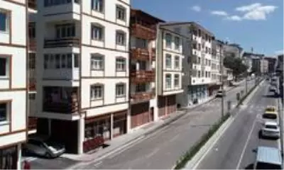 Kongre Caddesi Büyükşehir'le güzelleşti Kongre Caddesi Büyükşehir'le güzelleşti