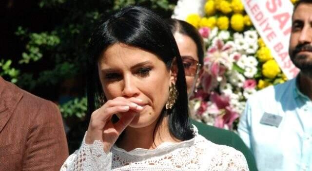 Son Dakika | Saadet Öğretmen ve Ezgi Mola'yı ağlatan açılış