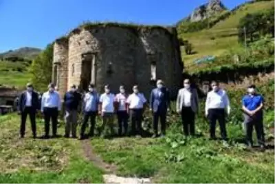 Başkan Zorluoğlu Santa Grup Yolu'nda incelemelerde bulundu Başkan Zorluoğlu Santa Grup Yolu'nda incelemelerde bulundu