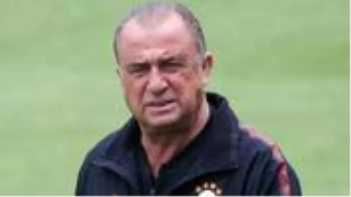 Galatasaray Teknik Direktörü Fatih Terim, 4 futbolcunun satışına onay verdi