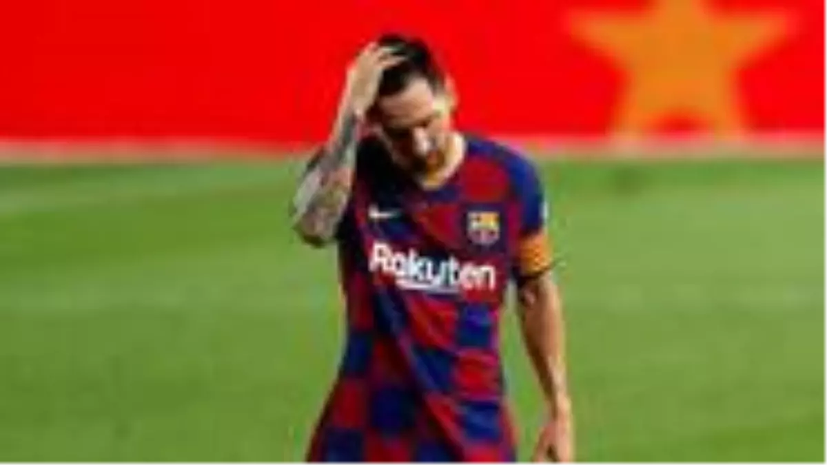 Lionel Messi, Barcelona'dan ayrılmak istediğini yönetime iletti