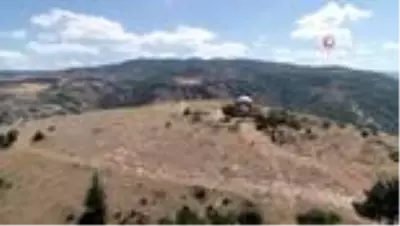 Şehre hakim tepedeki türbe gizemini koruyor Şehre hakim tepedeki türbe gizemini koruyor