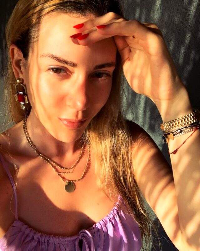 Sinem Kobal kimdir? Sinem Kobal kaç yaşında? Sinem Kobal hangi dizilerde rol aldı? Sinem Kobal kaç aylık hamile?