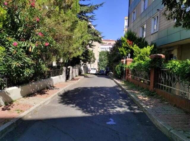 Şişli'de darp ettikleri kadının 500 bin lirasını gasp ettiler Şişli'de darp ettikleri kadının 500 bin lirasını gasp ettiler