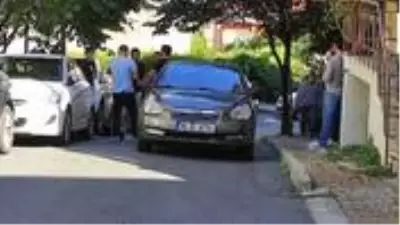 Şişli'de darp ettikleri kadının 500 bin lirasını gasp ettiler Şişli'de darp ettikleri kadının 500 bin lirasını gasp ettiler