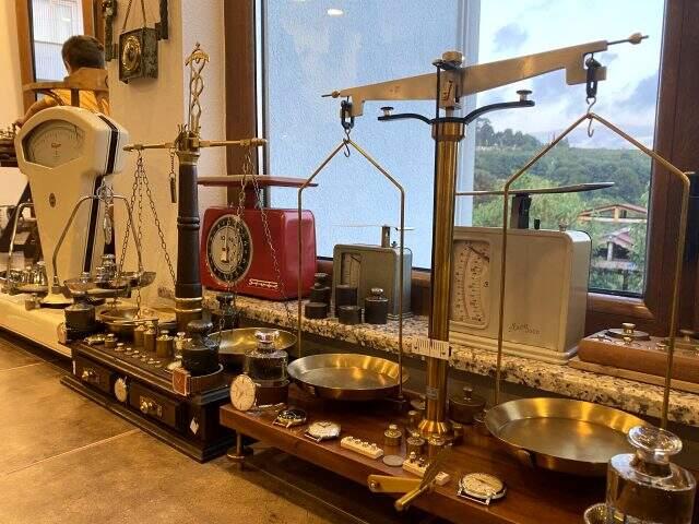 Antika sevdasını 'Kurdun kan yalaması gibi vazgeçemiyorum' diyerek anlattı