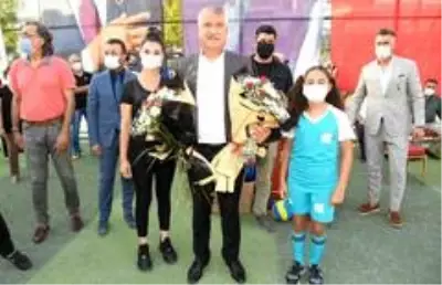 Büyükşehir'den binlerce çocuğa güvenli ortamda spor yapma olanağı
