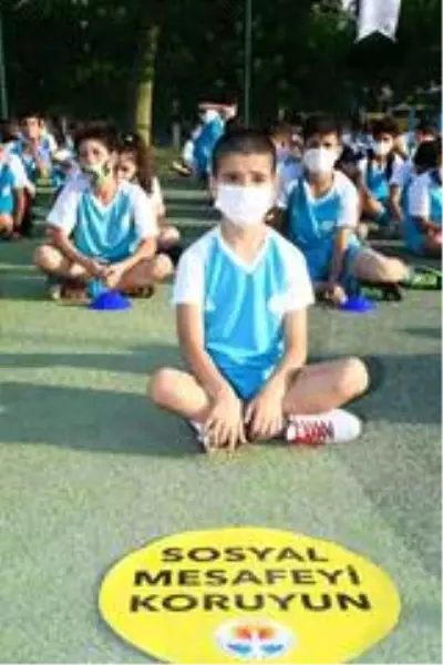 Büyükşehir'den binlerce çocuğa güvenli ortamda spor yapma olanağı