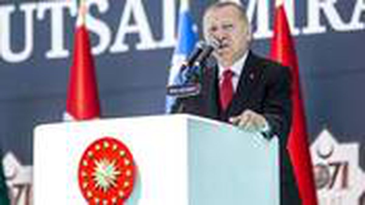 Son Dakika: Cumhurbaşkanı Erdoğan'dan Yunanistan'a sert mesaj: Askeri olarak gereğini yapmaya hazırız