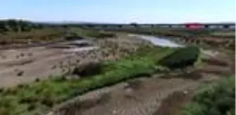 Ömerli: Son dakika haber! SULAR ÇEKİLDİ, BÜYÜKÇEKMECE GÖLÜ'NDE KORKUTAN GÖRÜNTÜ-1 havadan Ömerli: Son dakika haber! SULAR ÇEKİLDİ, BÜYÜKÇEKMECE GÖLÜ'NDE KORKUTAN GÖRÜNTÜ-1 havadan